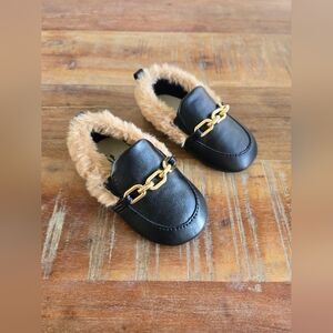 Baby Gap Faux-Fur Black Loafers with Gold Chain